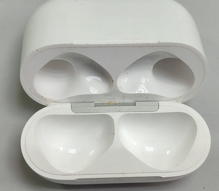 Распродажа Apple airpods 4 with active noise cancellation, продавец Техноскарб