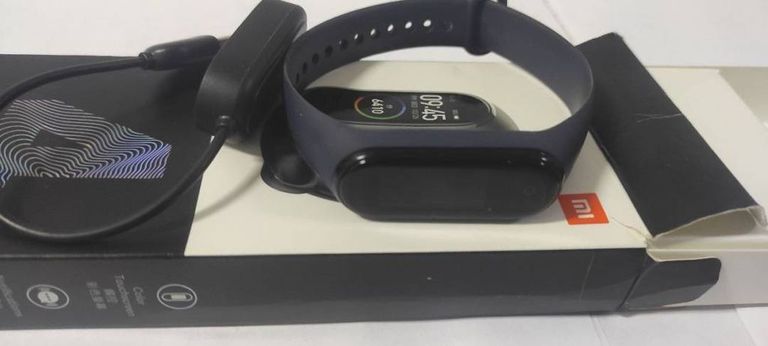 Оголошення Xiaomi Mi Smart Band 4 Black Б/У