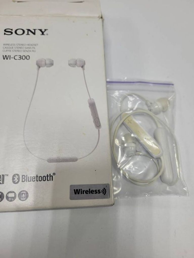 Купить Sony WI-C300 Black Б/У