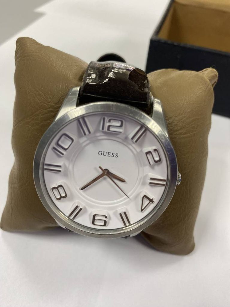 Guess W12624G1