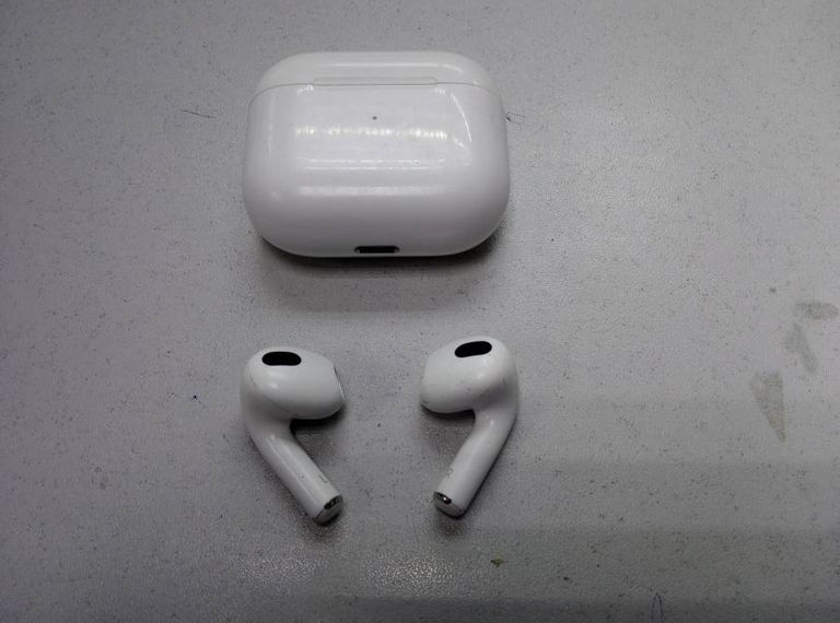 Apple airpods 3rd generation