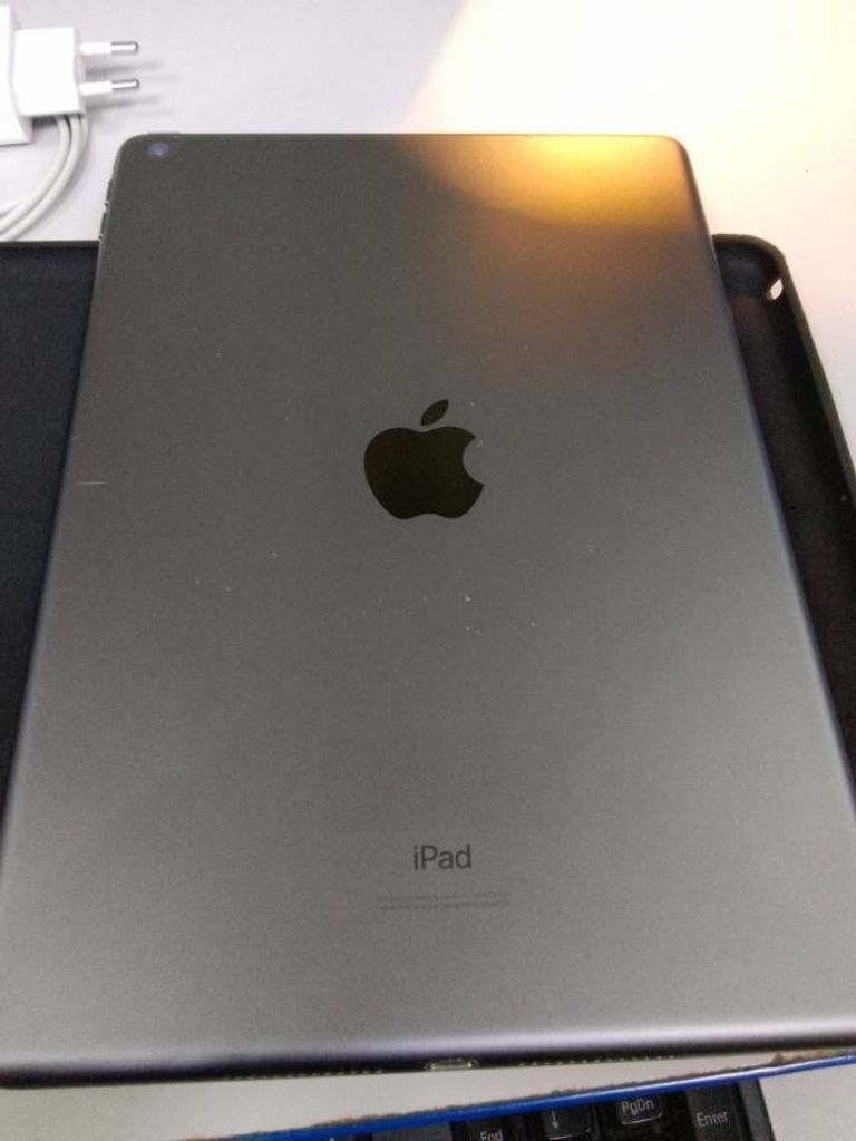 Дешево Apple ipad 7 wifi 32gb з ломбарду