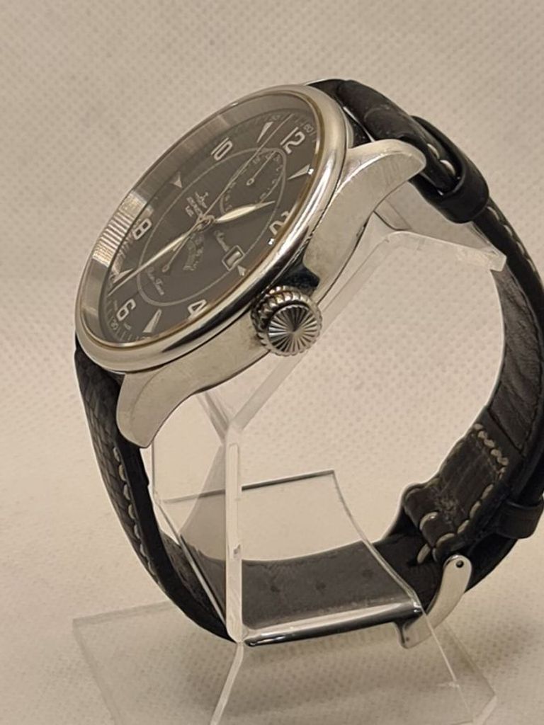 Дешево Zeno-Watch Basel X-Large Pilot Chrono Power Reserve P557TVDPR-f2 з ломбарду