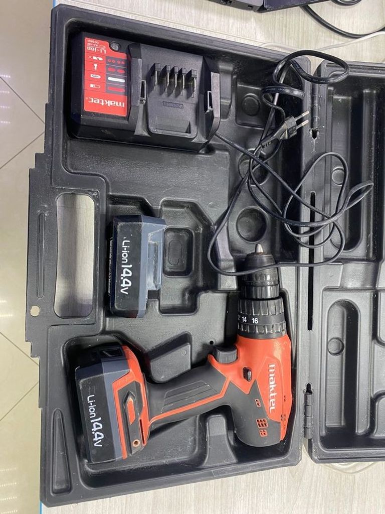 Maktec MT080E