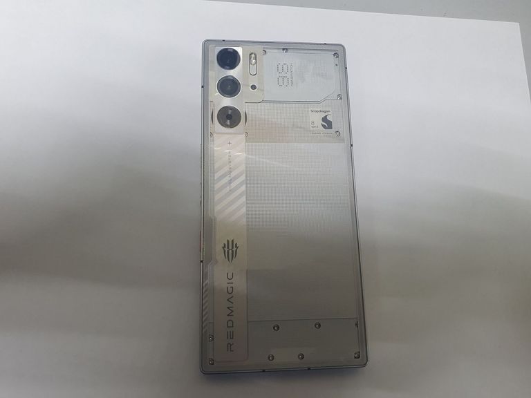 Оголошення Zte redmagic 9s pro 16/512gb Б/У