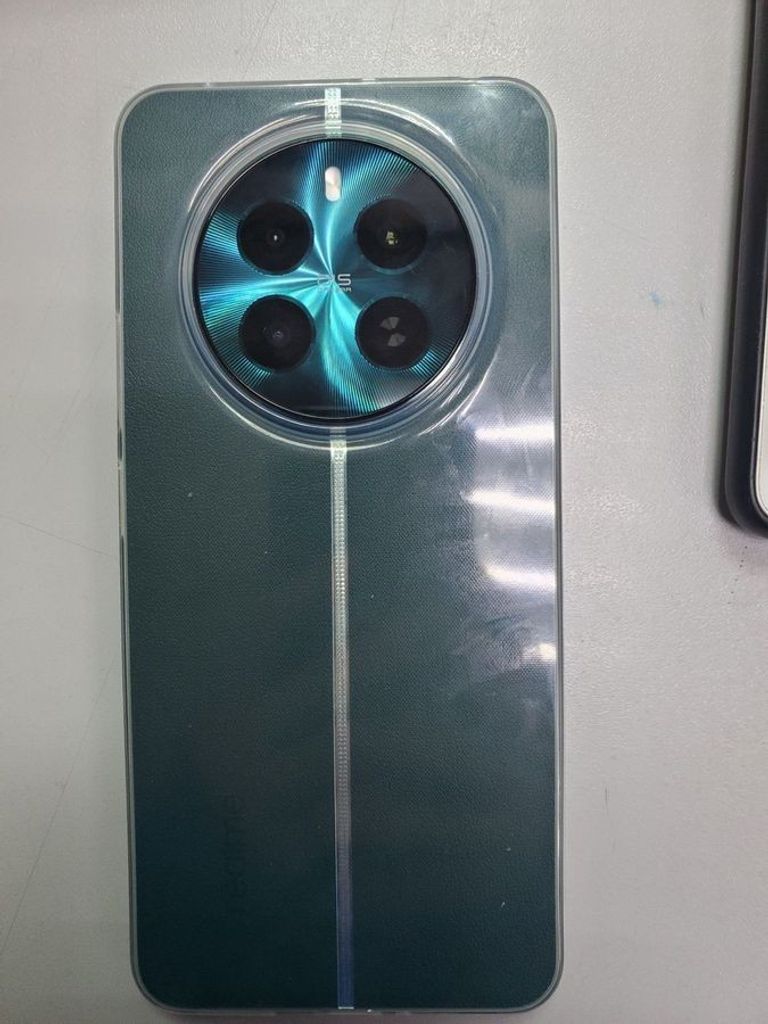 Дешиво Realme 12+ 5g 8/256gb с ломбарда