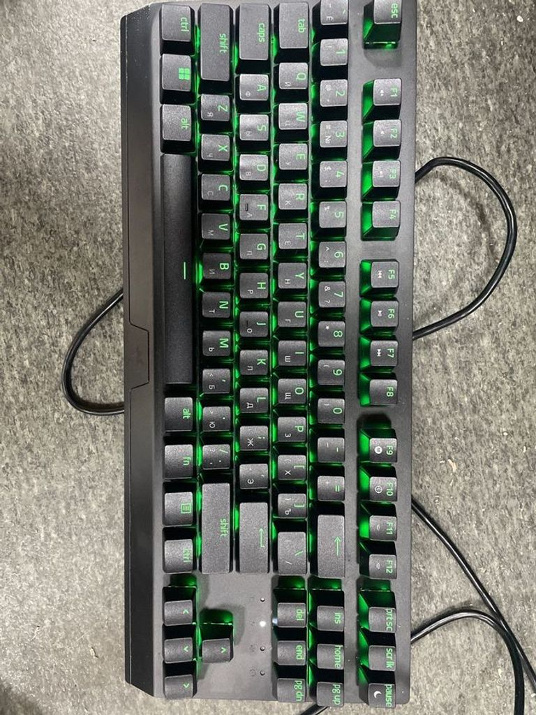 Дешиво Razer blackwidow v3 tkl с ломбарда
