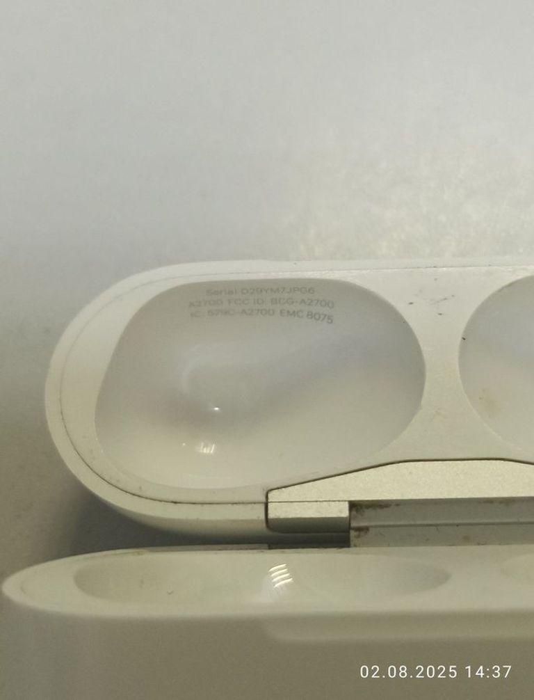 Дешево Apple airpods pro 2nd generation with magsafe charging case usb-c з ломбарду