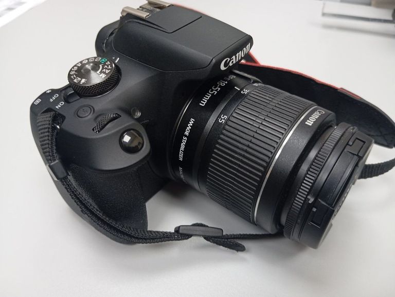 Оголошення Canon eos 2000d / ef-s 18-55mm f/3.5-5.6 is ii Б/У