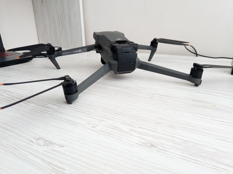 Dji Mavic 3 Fly More Combo (CP.MA.00000452.02) Код:null. Изображение 4
