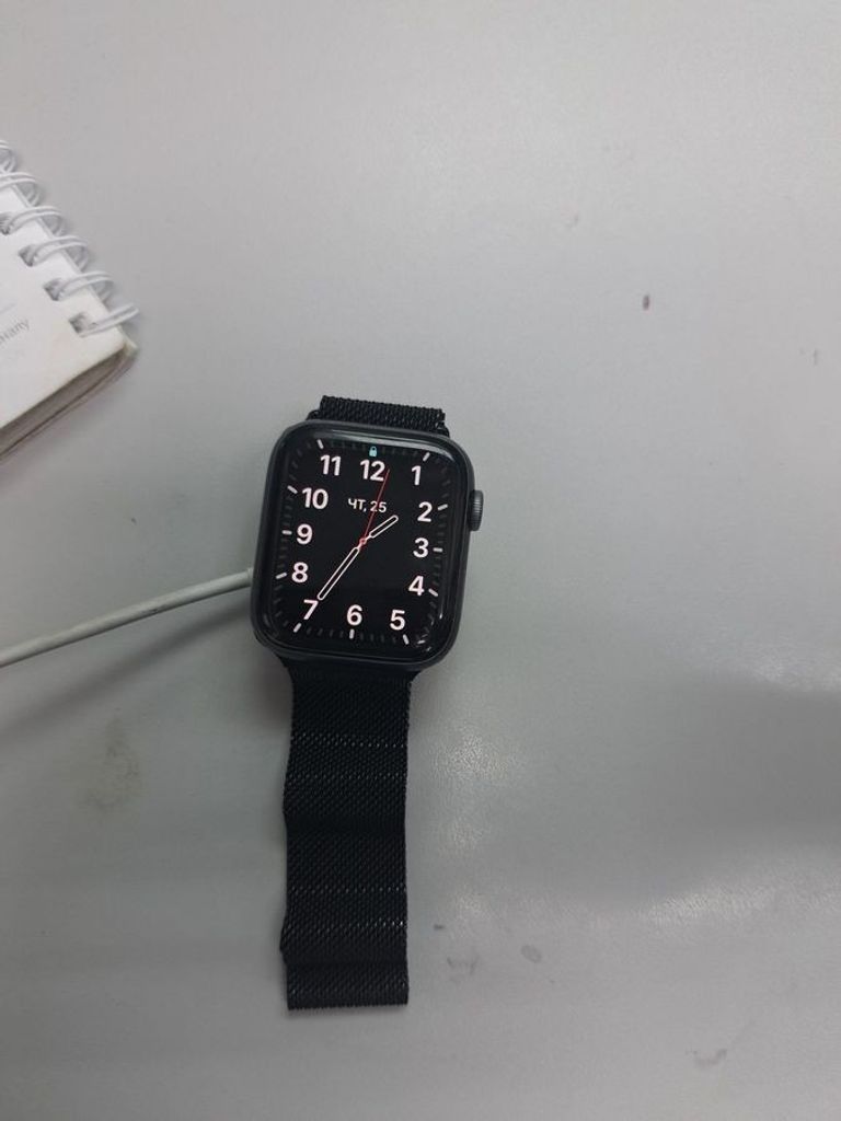 Оголошення Apple watch series 5 gps 44mm aluminium case a2093 Б/У