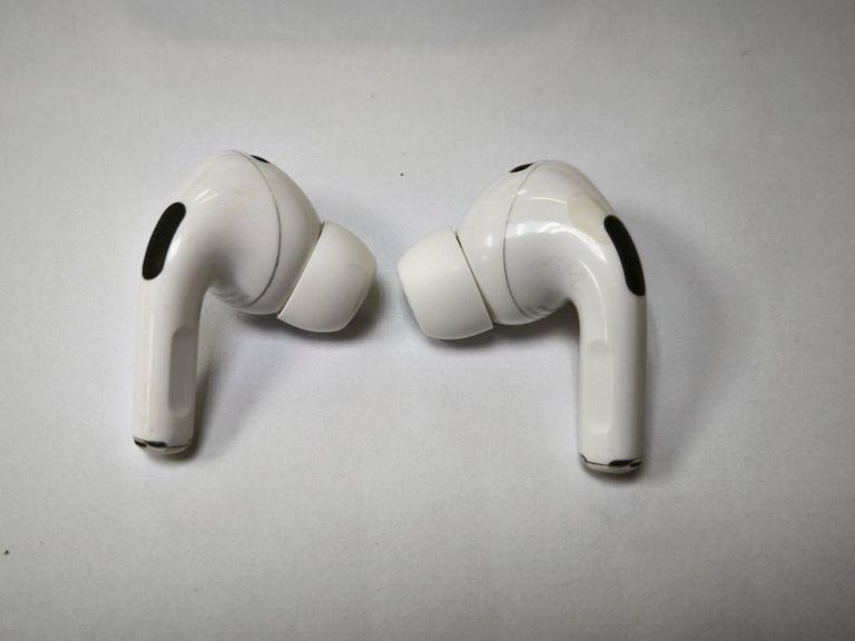 Apple airpods pro 2nd generation with magsafe charging case usb-c Код:01-200795684. Зображення 5