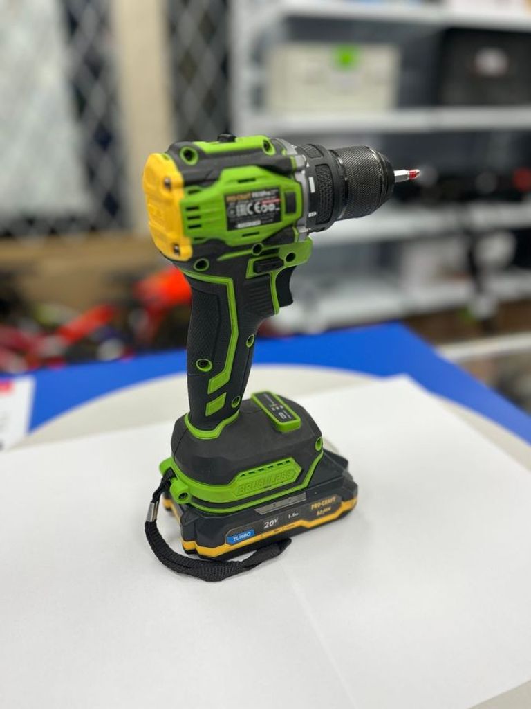 Дешево Procraft PA-18 PRO з ломбарду