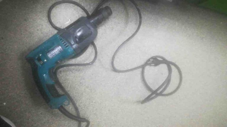 Makita HR2230