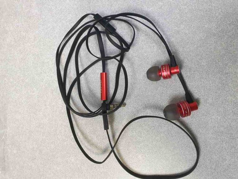 Объявление Awei ES900i Black Б/У