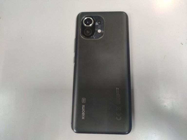 Дешиво Xiaomi mi 11i 8/128gb с ломбарда