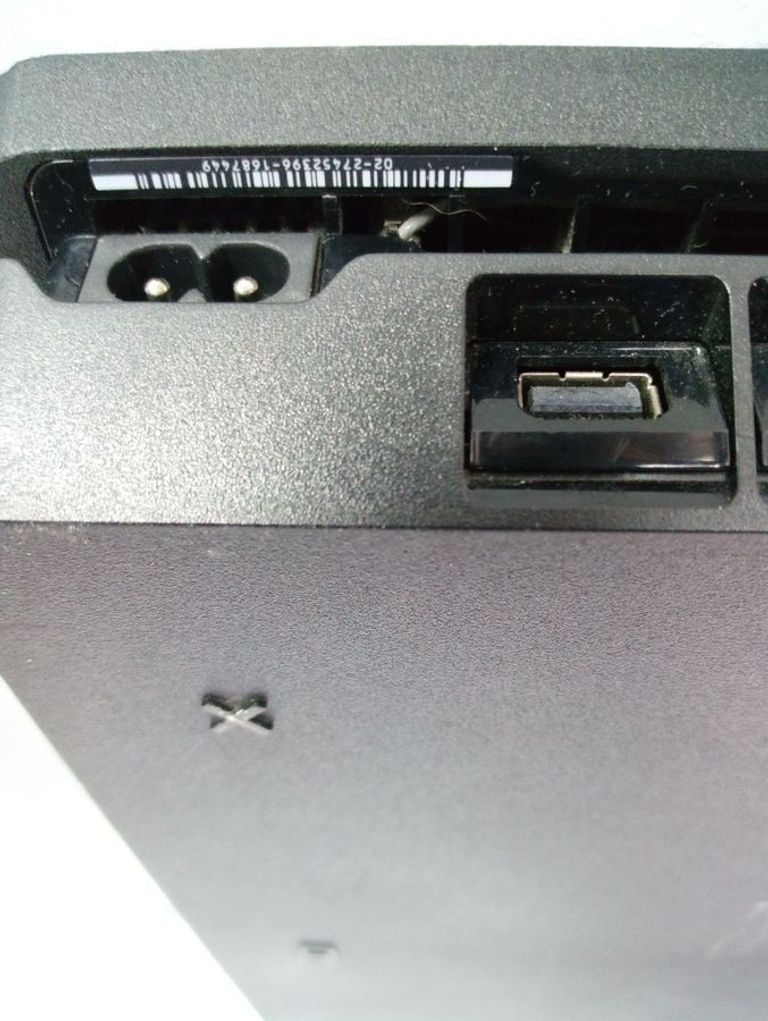 Дешиво Sony PlayStation 4 Slim 1TB Black с ломбарда