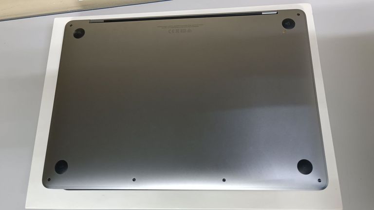 Розпродаж Apple macbook pro a2338 13.3 m2 10-gpu/ ram8gb / ssd256gb/ retina/ touchbar, продавець Техноскарб