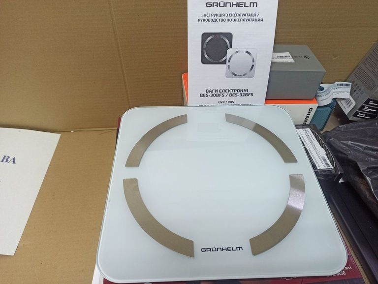 Оголошення Grunhelm BES-32BFS Б/У