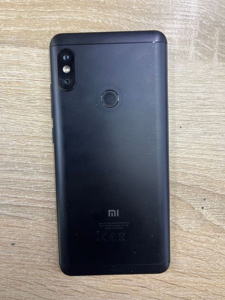 Дешиво Xiaomi Redmi Note 5 3/32GB Black с ломбарда