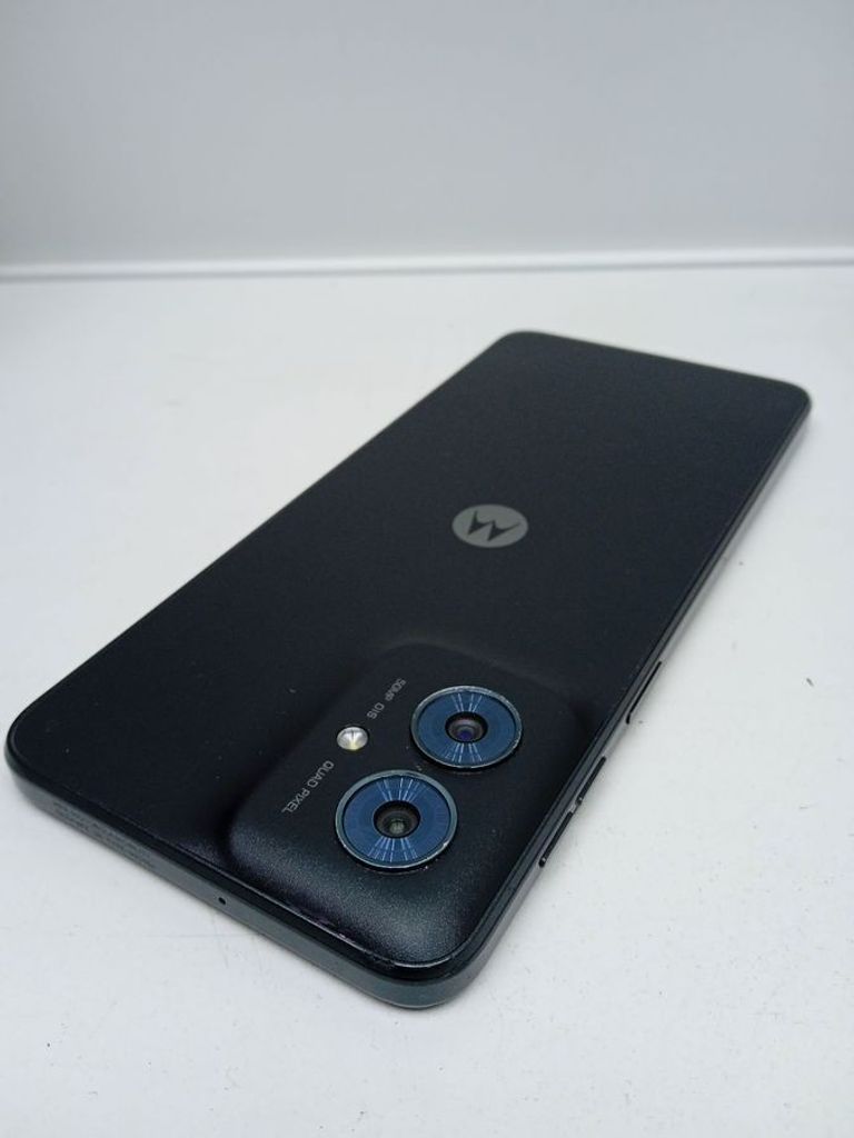 Дешиво Motorola moto g55 8/256gb с ломбарда