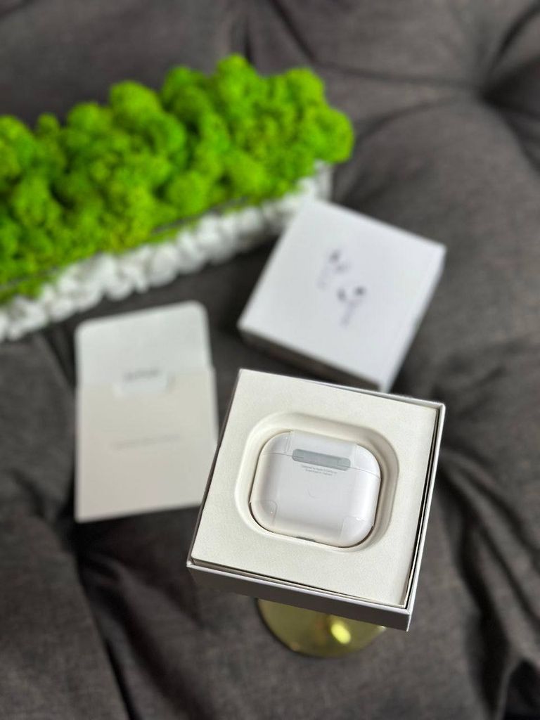 Дешево Apple AirPods 3 з ломбарду