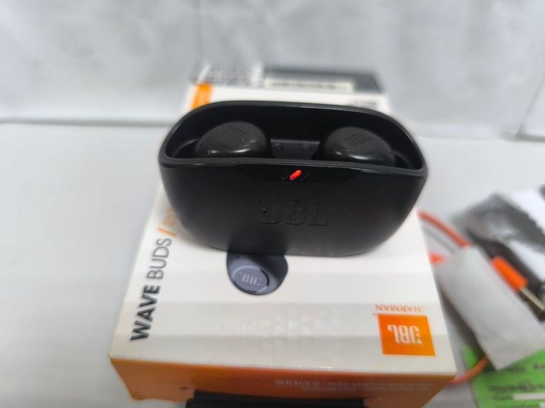 Купити Jbl wave buds Б/У