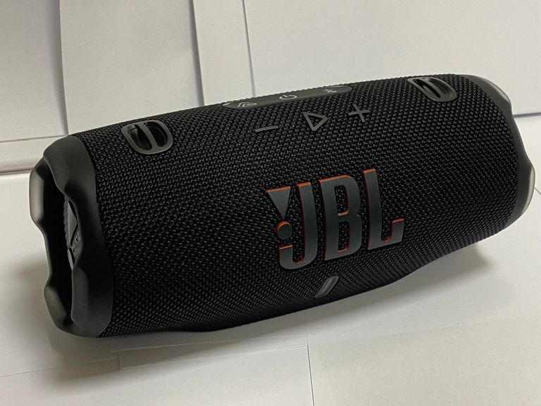 Купить JBL Charge 6 Black Б/У