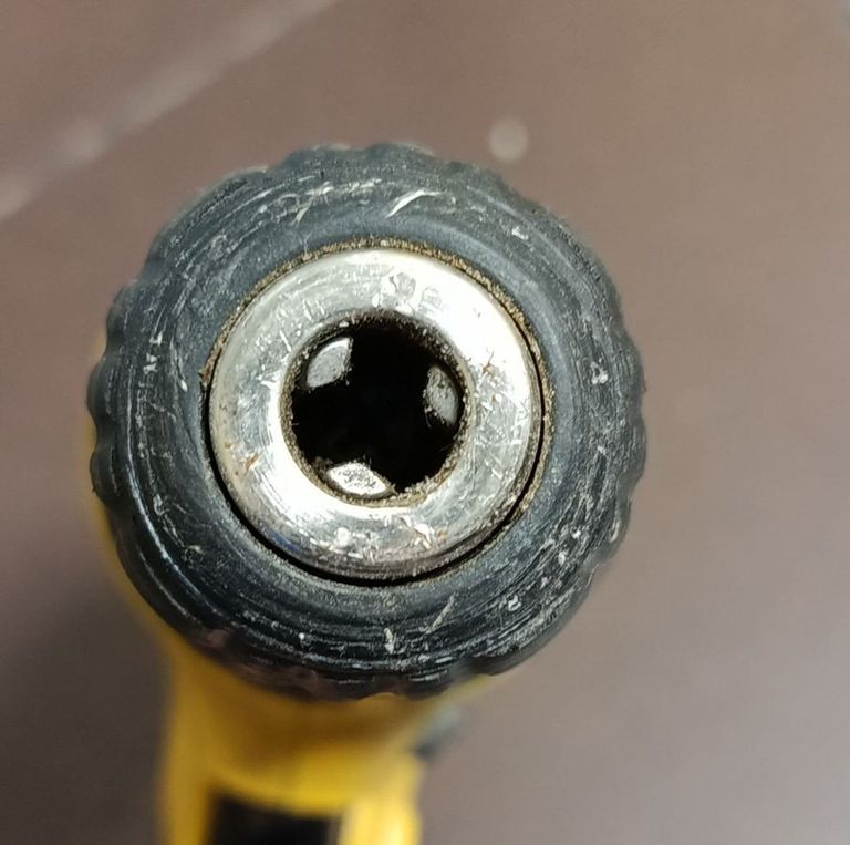 Дешево Compass ED-106 з ломбарду