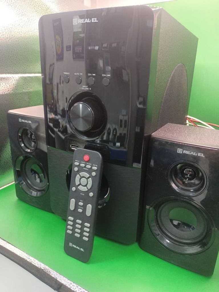 Оголошення Real-el M-555 Black Б/У