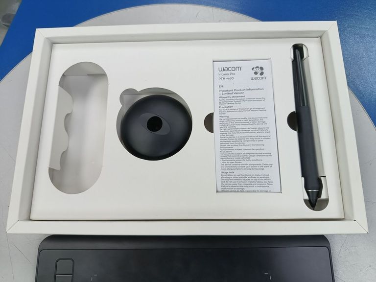 Розпродаж Wacom Intuos Pro S, продавець Техноскарб