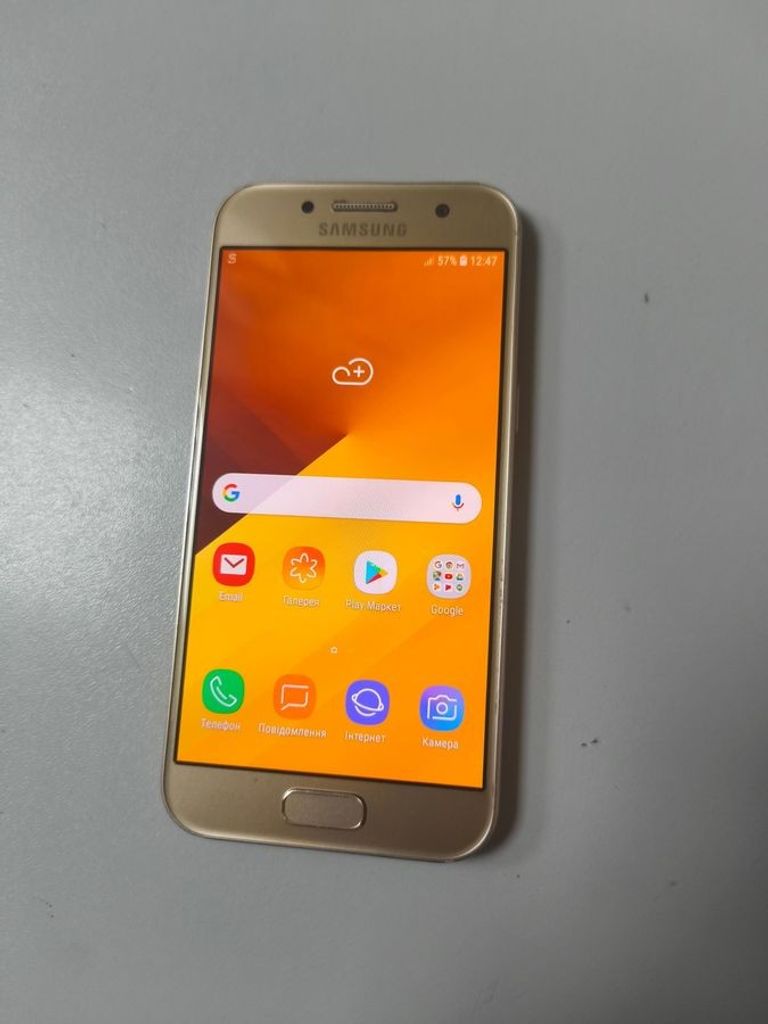 Купить Samsung galaxy a3 2017 Б/У