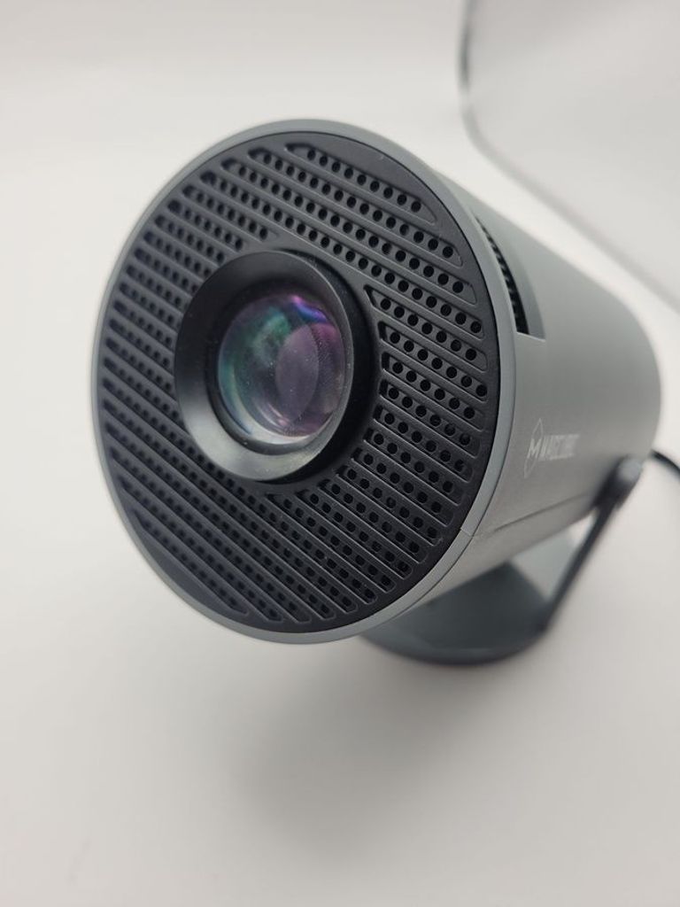 Дешево Magcubic HY300 PRO з ломбарду