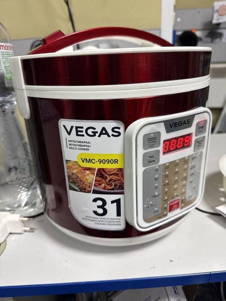 Купити Vegas VMC-9090R Б/У