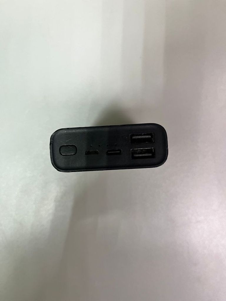 Дешиво Xiaomi pb1022zm с ломбарда