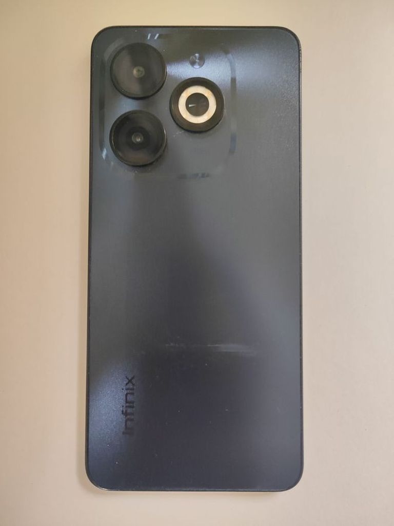 Купити Infinix smart 8 2/64gb Б/У