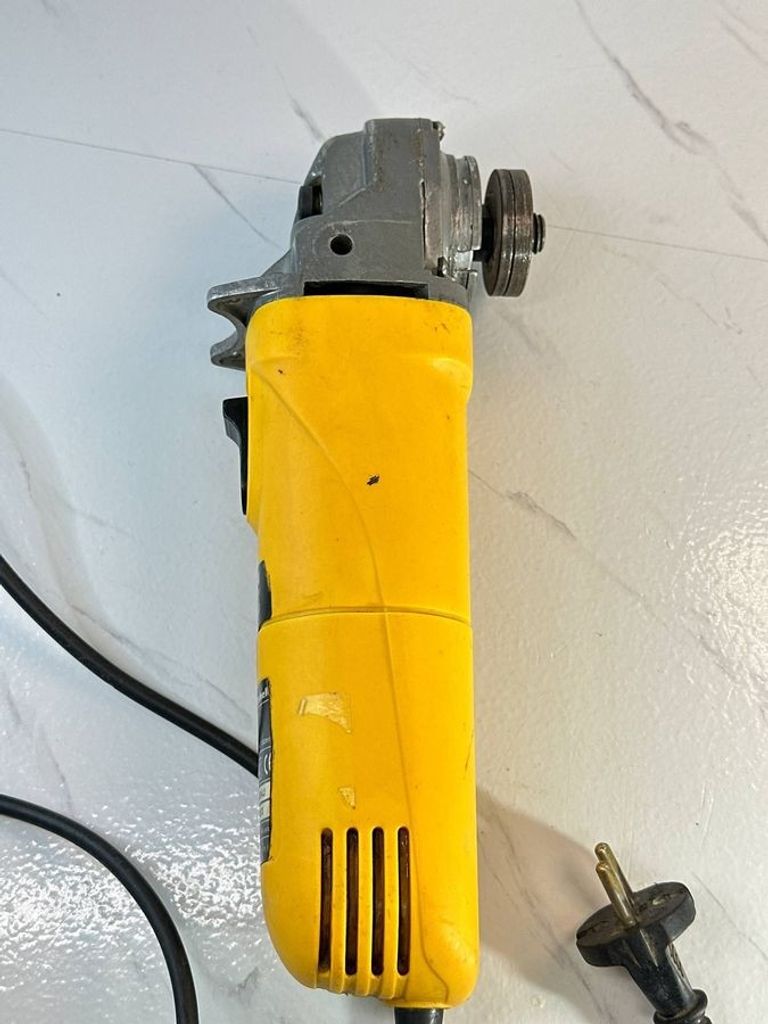 Дешево Einhell bws 125/850-1 з ломбарду