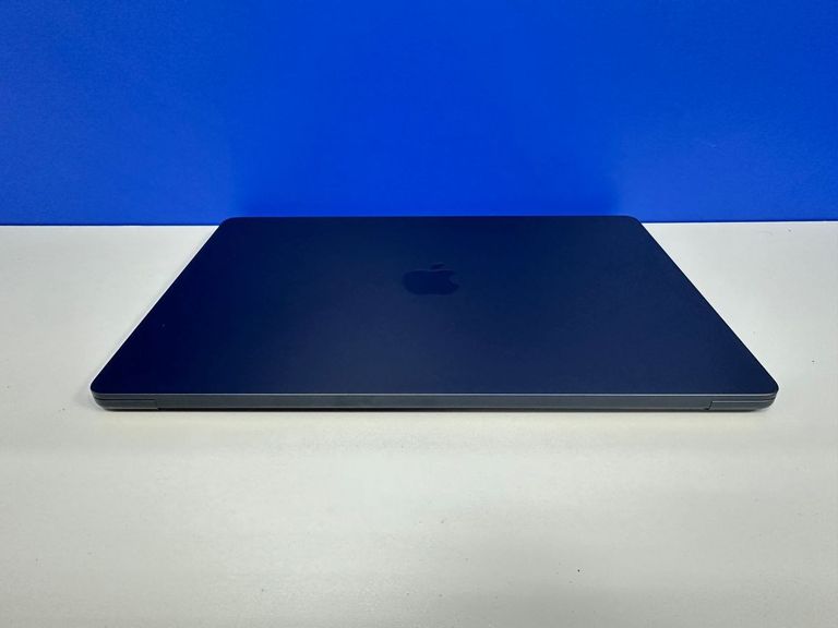 Дешево Apple 15,3"/ a2941/ m2 / ram8gb/ ssd256gb/ retina, truetone з ломбарду