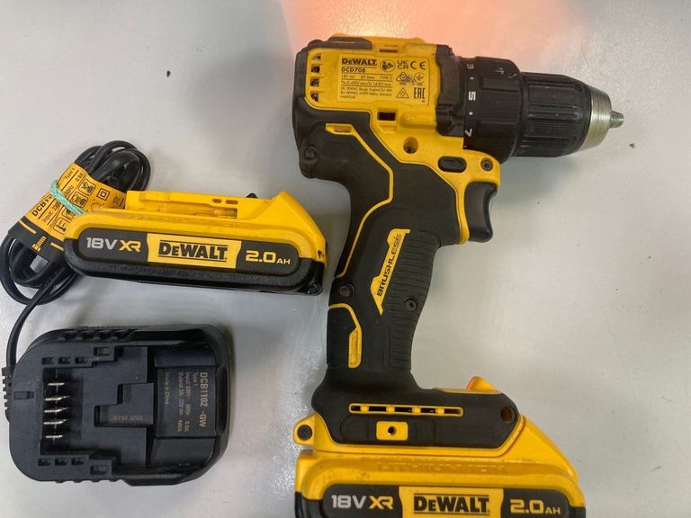 Оголошення Dewalt DCD708D2T Б/У