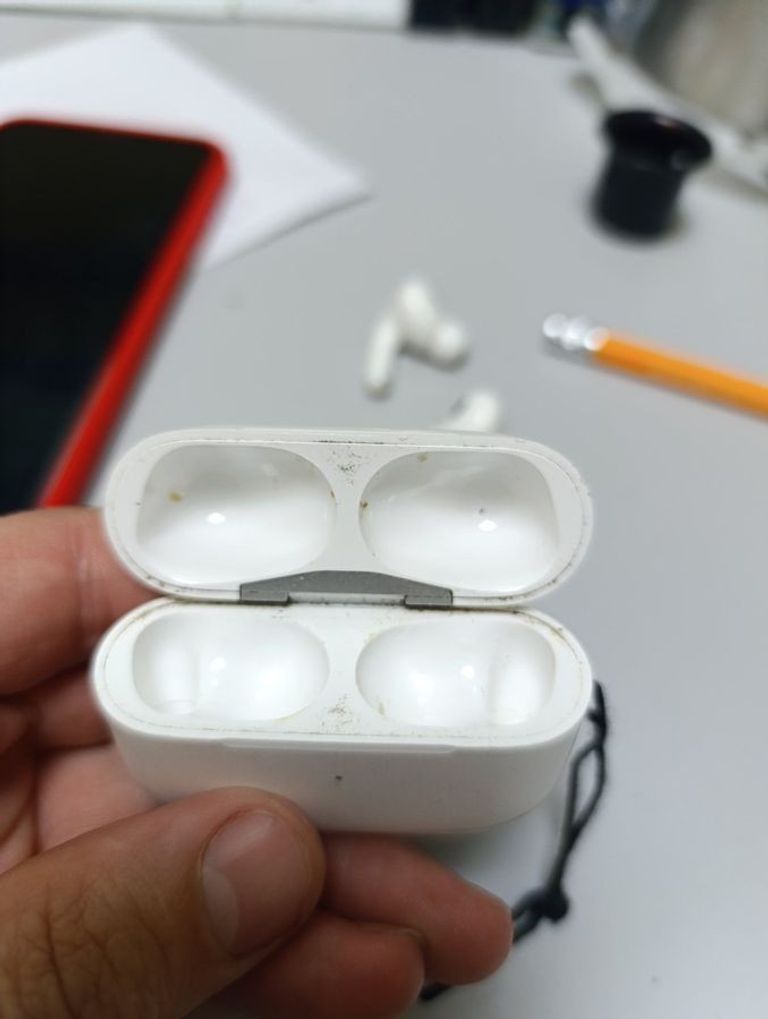 Apple airpods pro 2nd generation with magsafe charging case usb-c Код:01-200920339. Изображение 7