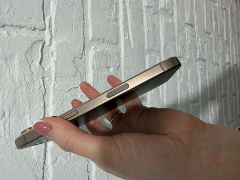 Apple iPhone 16 Pro Max 256GB Desert Titanium (MYWX3) Код:null. Зображення 4