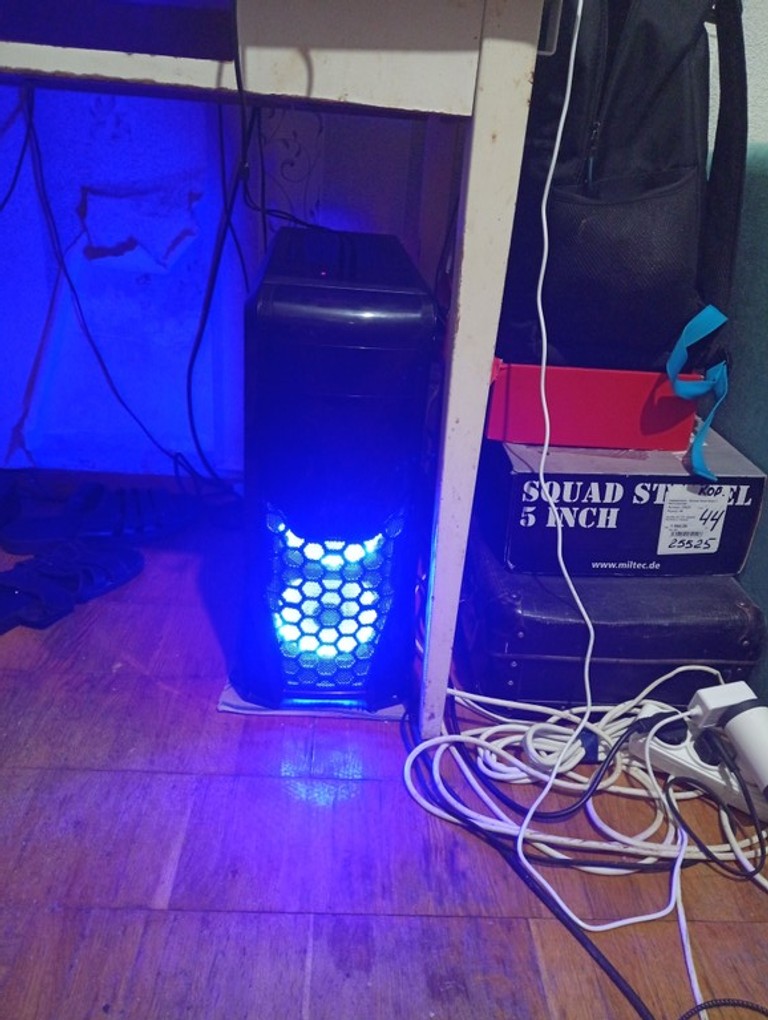 Дешево Frontier Warrior FC-WAo6A з ломбарду