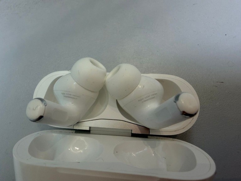 Распродажа Apple airpods pro 2nd generation with magsafe charging case usb-c, продавец Техноскарб