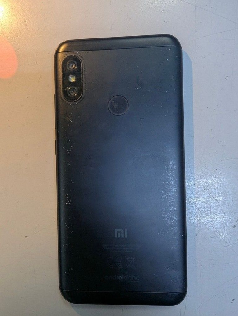 Розпродаж Xiaomi mi a2 lite 2/32gb, продавець Техноскарб
