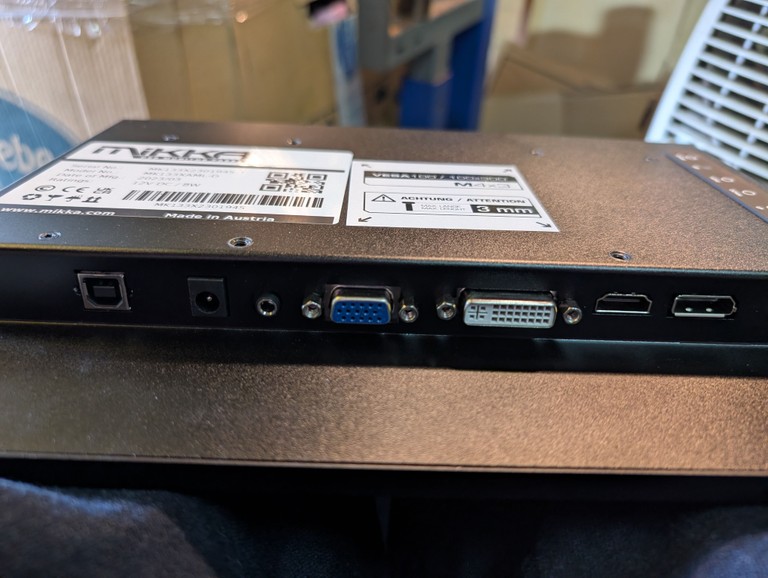 Оголошення 13.3” сенсорний монітор MIKKA MK133XAML-D HDMI/DVI/VGA Б/У