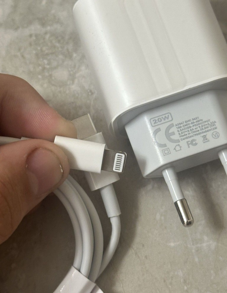 Дешиво Apple Charger 20w с ломбарда