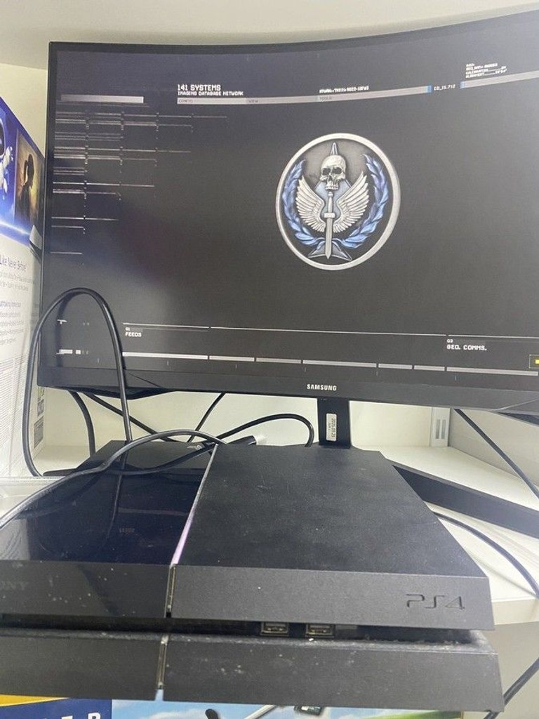 Объявление Sony playstation 4 500gb Б/У