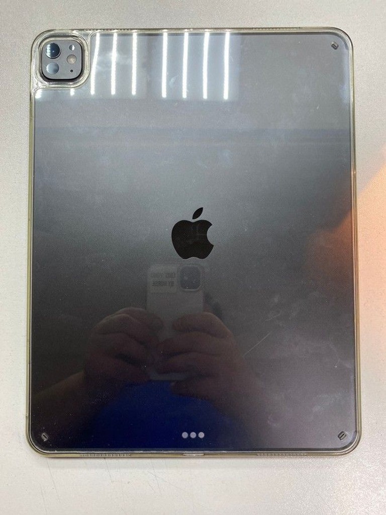 Дешиво Apple ipad pro 13 2024 wi-fi 256gb с ломбарда