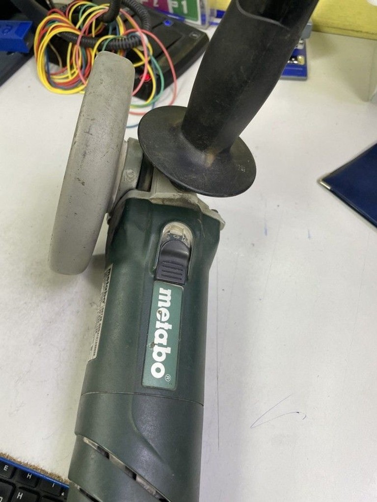 Дешиво Metabo w 820-125 с ломбарда