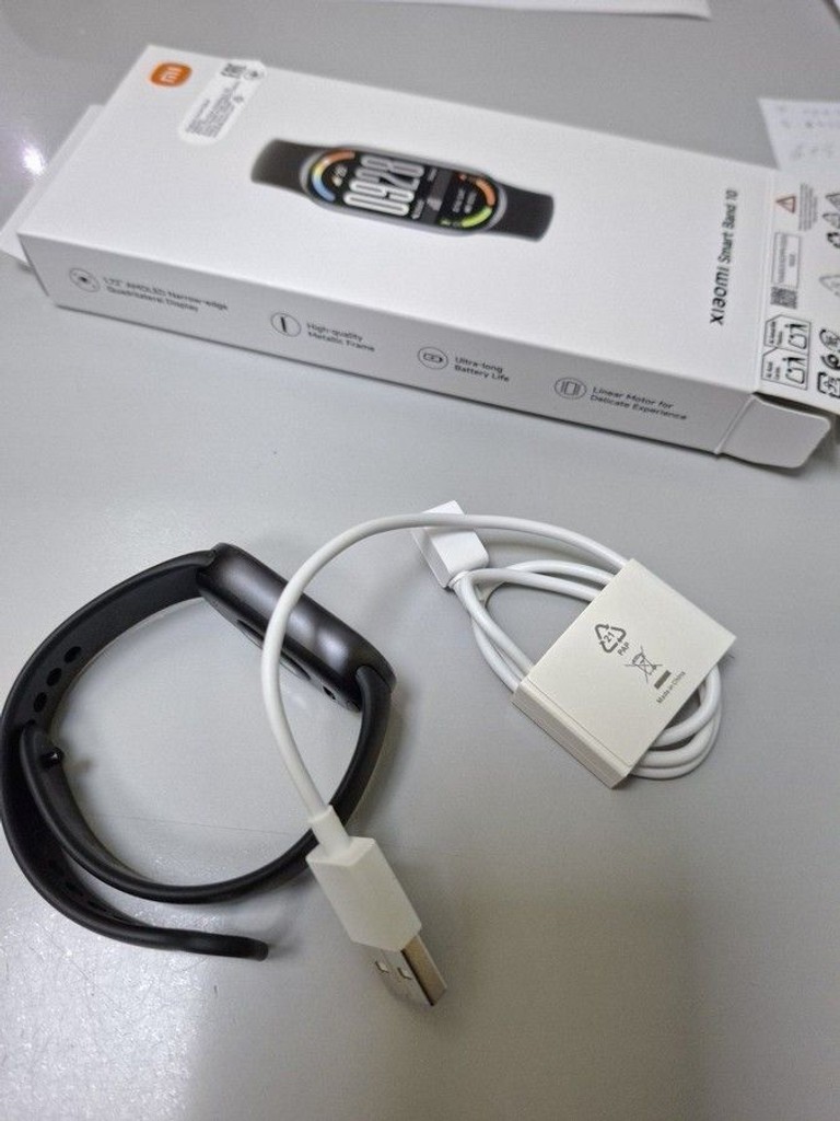 Оголошення Xiaomi smart band 10 Б/У